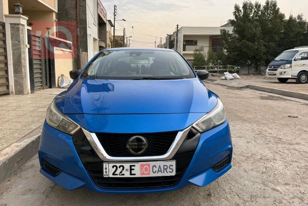 نيسان فيرسا